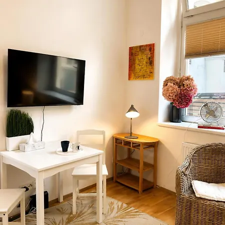 Bright & Cozy In Centre Apartmán