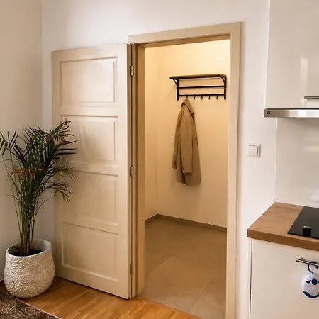 Bright & Cozy In Centre * Praga